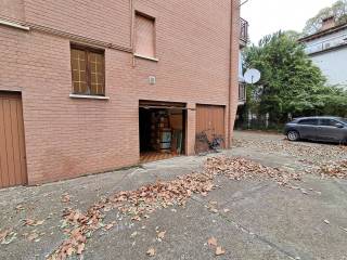 Garage in vendita a ferrara via san giacomo