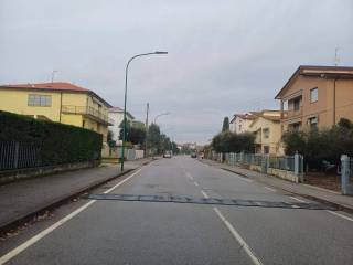 Appartamento in in vendita da privato a peschiera del garda via mantova, 93