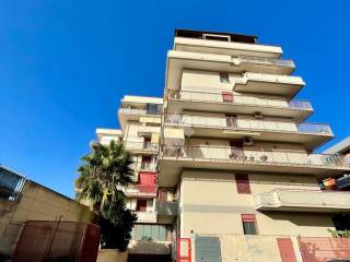 Garage in vendita a barletta via raffaele girondi