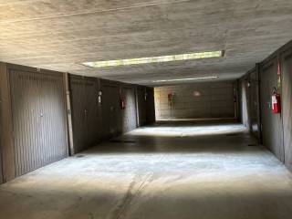 Garage in affitto a vimercate via brianza, 9