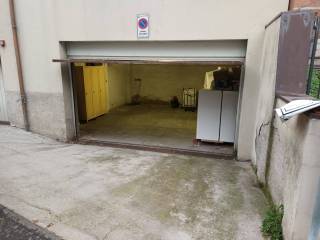 Garage in vendita a vignola via cesare battisti