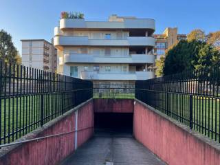 Garage in vendita a monza via montecassino