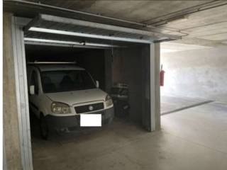 Garage in vendita a giussano via san francesco d'assisi, 6