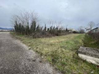 Terreno industriale all'asta a san quirino via dei longobardi