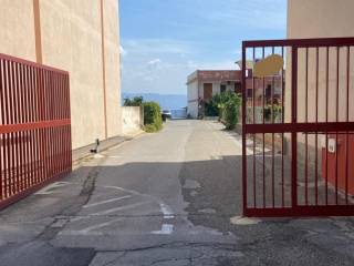 Garage in vendita a messina via nazionale galati marina, 14