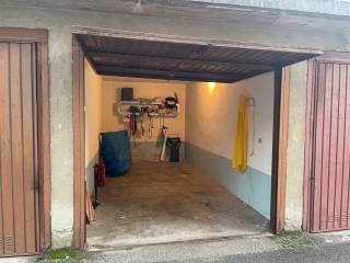 Garage in vendita a voghera via aldo moro, 7