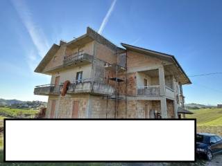 Villa all'asta ad appignano del tronto contrada valle s. martino, 63083 appignano del tronto ap, italia