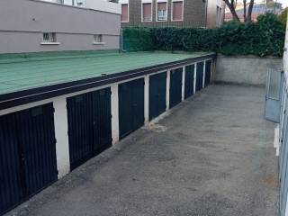 Garage in vendita a reggio nell'emilia 