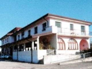 Albergo all'asta a roveredo in piano via pionieri dell'aria