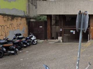 Garage in affitto a monza via enrico arosio, 11