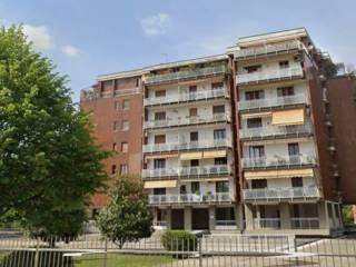 Garage in vendita a peschiera borromeo via della liberazione, 13