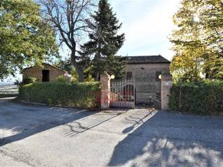 Casa indipendente in vendita a colmurano contrada piano, 7