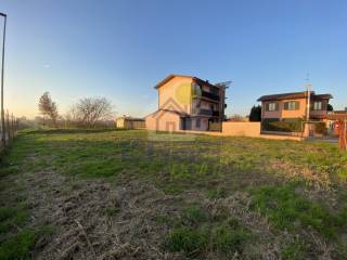 Terreno residenziale in vendita a pieve san giacomo via albino luciani