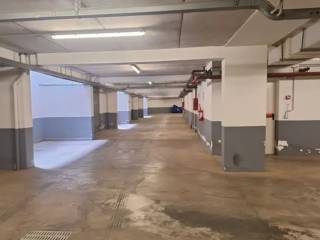 Garage in vendita a palermo viale della regione siciliana nord ovest, 3440