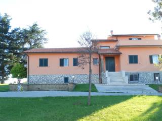 Villa in vendita a farnese via san magno, 144