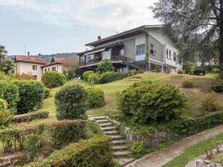 Villa in vendita a stresa via raffaello sanzio