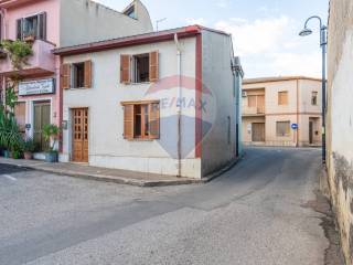 Casa indipendente in vendita a villamassargia piazza gramsci, 9