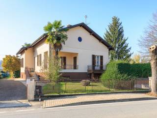 Villa in vendita a borgo ticino via ambrogio e luigi zanotti