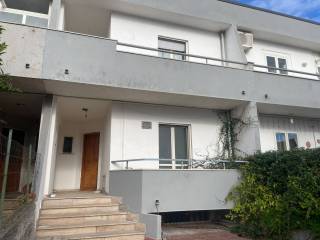 Villa a schiera in vendita a catanzaro via della resistenza