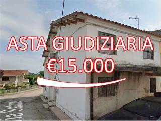 Casa indipendente all'asta a lusia via saline , 362