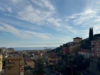 Appartamento in vendita ad alassio via loreto, 81