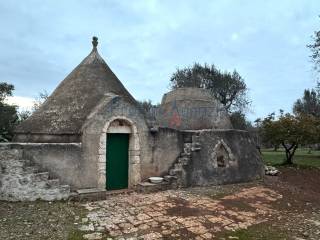 Trullo in vendita a ostuni 