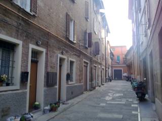 Garage in affitto a bologna via san felice, 116