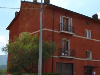 Garage in vendita a lioni via guglielmo marconi, 90