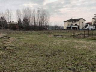 Terreno commerciale all'asta a forlì viale bologna