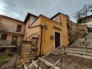 Casa indipendente in affitto a l'aquila vico dell'ortica, 4