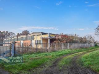 Capannone in vendita a pieve fissiraga 