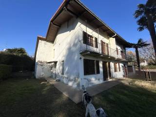 Casa indipendente in vendita a biella strada vaglio colma, 19