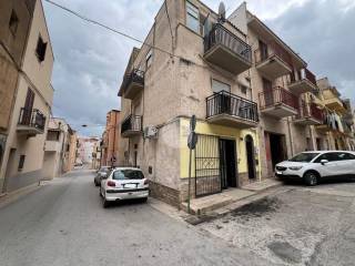 Casa indipendente in vendita a castellammare del golfo via mamiani, 24