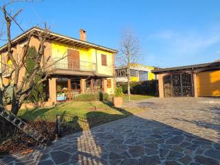 Villa in vendita a casaletto ceredano via john fitzgerald kennedy