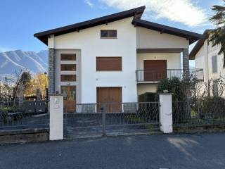 Villa bifamiliare in vendita a domodossola 