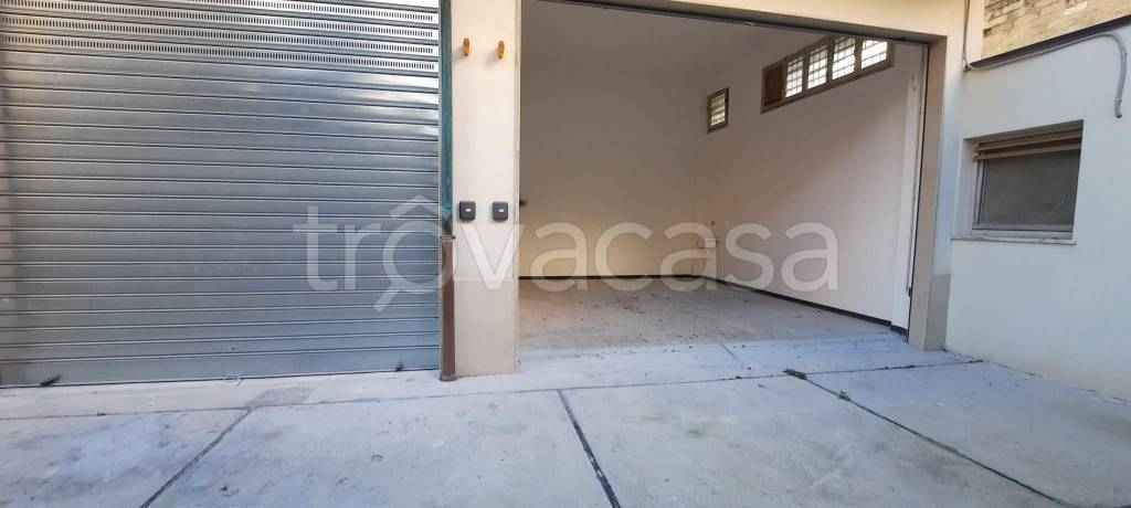 immagine annuncio 1 di 8