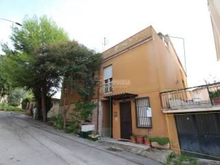 Casa indipendente in vendita a montegranaro via giotto