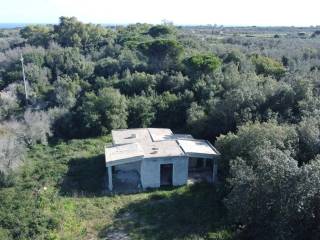 Villa in vendita ad andrano via vecchia per marittima