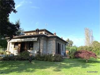 Villa in vendita a montechiarugolo via ghiare