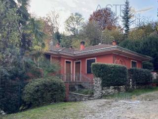 Casa indipendente in vendita a san maurizio d'opaglio via nobili de toma