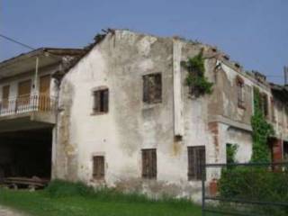 Casa indipendente in vendita a nervesa della battaglia via ivo lollini