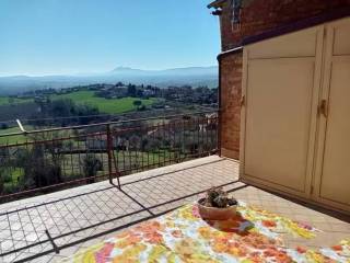 Villa in vendita a montepulciano via lauretana nord