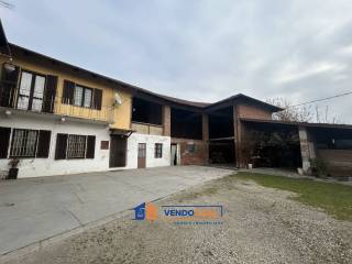 Casa indipendente in vendita a guarene corso asti, 84