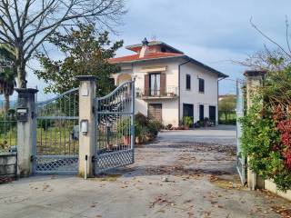 Villa in vendita a mirabella eclano via san pietro, 2