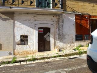 Casa indipendente in vendita a carovigno via don giovanni minzoni, 90