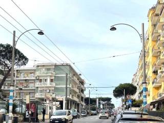 Negozio in affitto a napoli viale colli aminei, 102