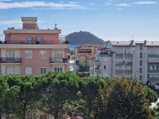 Appartamento in vendita ad albenga via quintino sella, 17