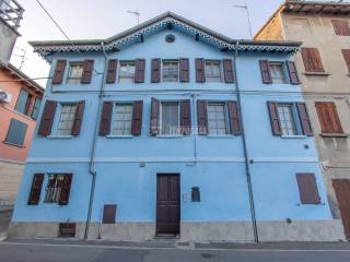 Casa indipendente in vendita a cavriago via sgrignano