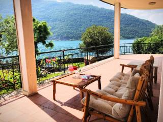 Villa in affitto a sale marasino 