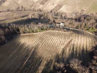 Terreno agricolo in vendita a santa giuletta castello s.n.c.